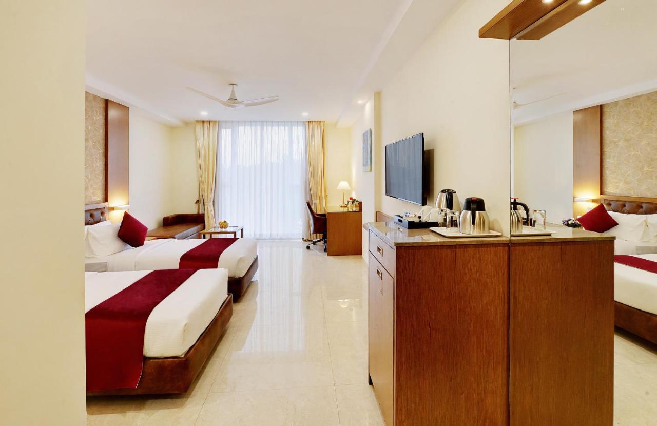 La Sara Gateway Hotel Bangalore Eksteriør billede